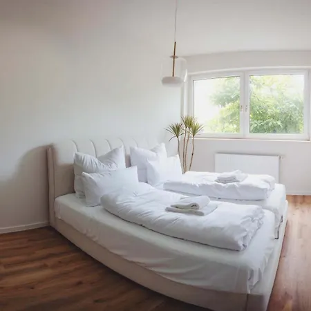 Staylight Boutique Am Franzoesischen Garten Mit Fruehstueck Und Kostenfreiem Parkplatz *